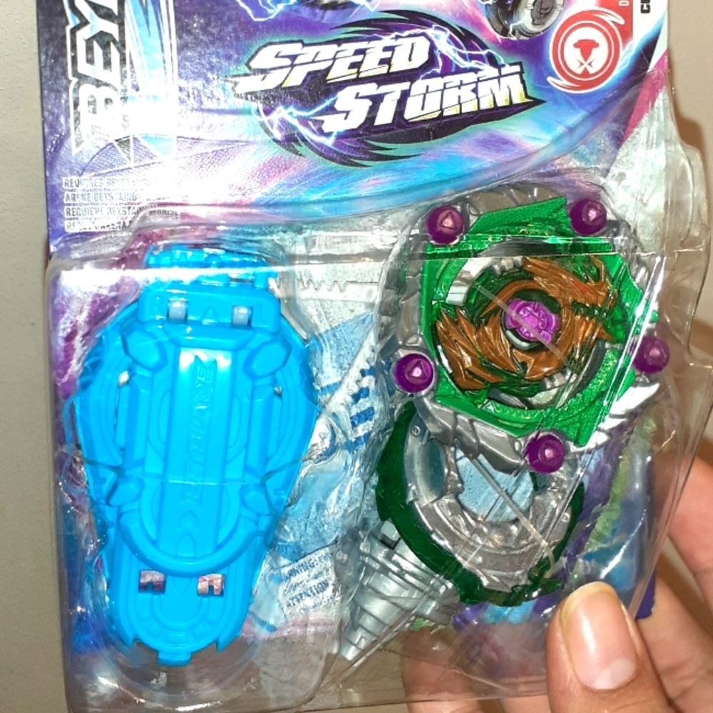 Beyblade storm surge Curse Devolos D6 D83
